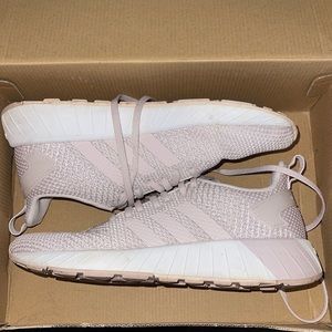 Women’s adidas sneaker size 8